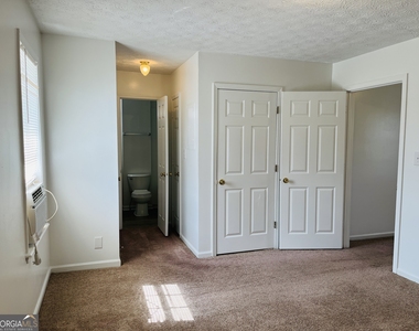 42 Robinson Street - Photo Thumbnail 10