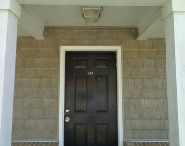 42 Robinson Street - Photo Thumbnail 2