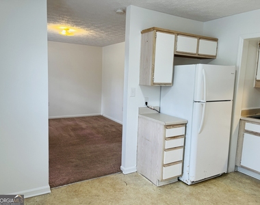 42 Robinson Street - Photo Thumbnail 6