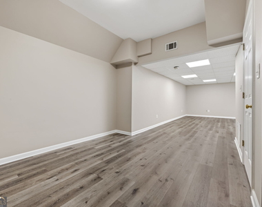 1809 Shelburne Ridge - Photo Thumbnail 52