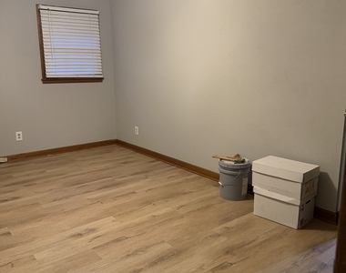 8282 Dawn Drive - Photo Thumbnail 14