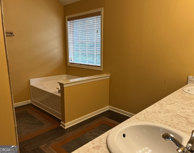 2401 Smoke Court - Photo Thumbnail 29