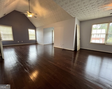 2401 Smoke Court - Photo Thumbnail 17
