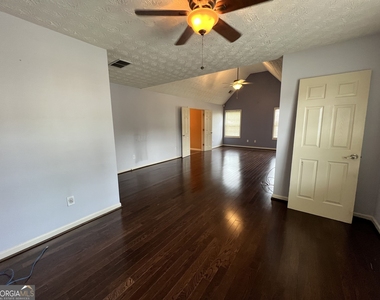 2401 Smoke Court - Photo Thumbnail 25