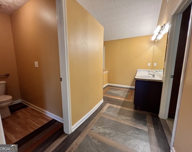 2401 Smoke Court - Photo Thumbnail 27