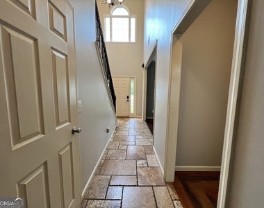 2401 Smoke Court - Photo Thumbnail 5