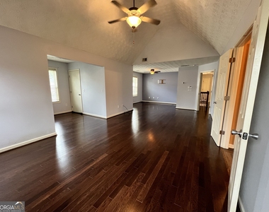 2401 Smoke Court - Photo Thumbnail 21