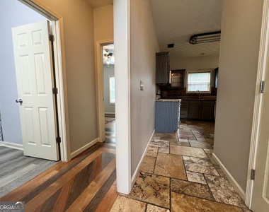 2401 Smoke Court - Photo Thumbnail 2