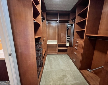 2401 Smoke Court - Photo Thumbnail 39