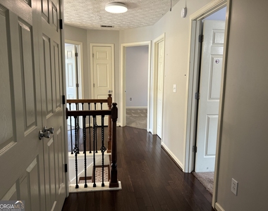 2401 Smoke Court - Photo Thumbnail 11