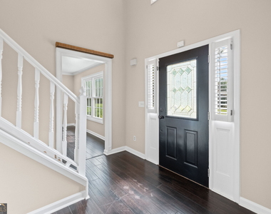 2680 Nicholas Court Ne - Photo Thumbnail 4