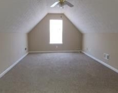 30 Princeton Court - Photo Thumbnail 3