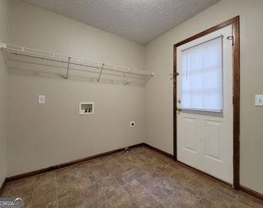 518 Carl Cedar Hill Road - Photo Thumbnail 6