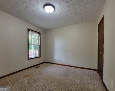 518 Carl Cedar Hill Road - Photo Thumbnail 11