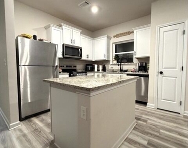 152 Bluegill Drive - Photo Thumbnail 3