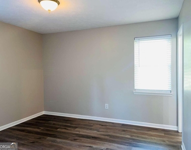 1331 Old Chipley Road - Photo Thumbnail 15