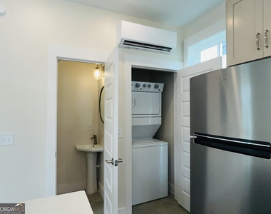 107 Gardenia Lane - Photo Thumbnail 8