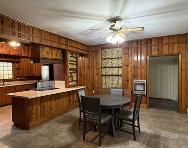 605 S Jefferson Street - Photo Thumbnail 13
