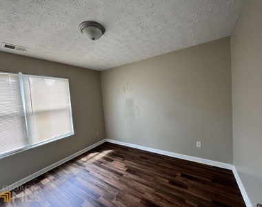 13101 Fairington Ridge Circle - Photo Thumbnail 18