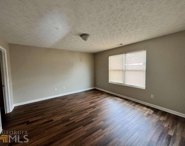 13101 Fairington Ridge Circle - Photo Thumbnail 17