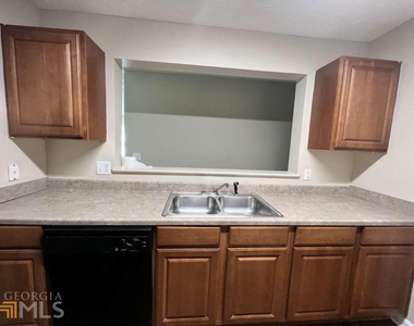 13101 Fairington Ridge Circle - Photo Thumbnail 12