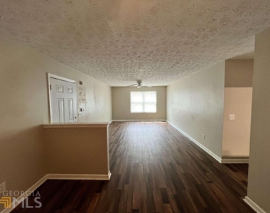 13101 Fairington Ridge Circle - Photo Thumbnail 5