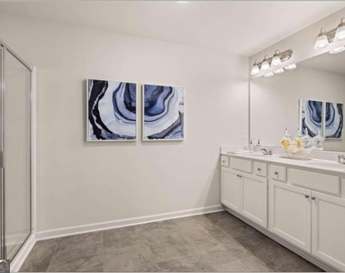 4521 Bishops Lane - Photo Thumbnail 12