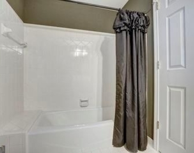 9485 Nesbit Lakes Drive - Photo Thumbnail 19