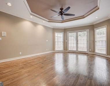 9485 Nesbit Lakes Drive - Photo Thumbnail 5