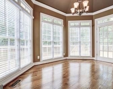 9485 Nesbit Lakes Drive - Photo Thumbnail 6
