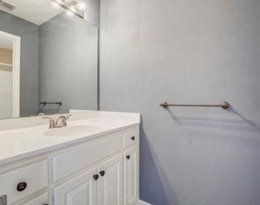 9485 Nesbit Lakes Drive - Photo Thumbnail 30