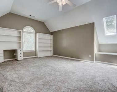 9485 Nesbit Lakes Drive - Photo Thumbnail 31