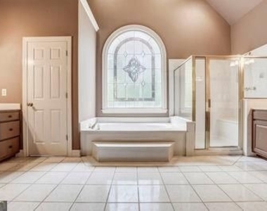 9485 Nesbit Lakes Drive - Photo Thumbnail 21