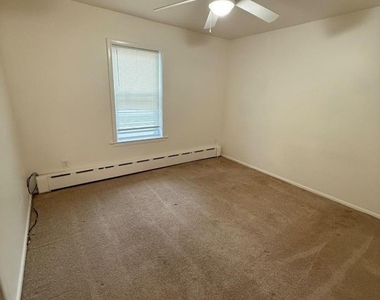 208 Bell Ave - Photo Thumbnail 5