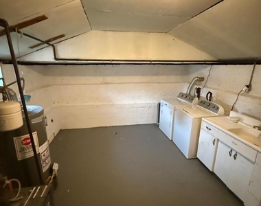 208 Bell Ave - Photo Thumbnail 7