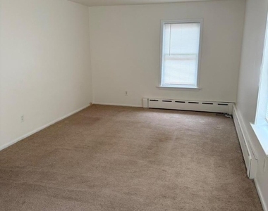 208 Bell Ave - Photo Thumbnail 1