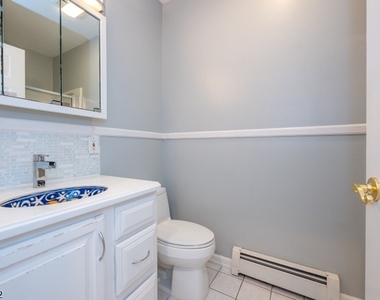 38 Oneida Ave - Photo Thumbnail 21