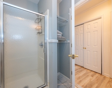 38 Oneida Ave - Photo Thumbnail 22