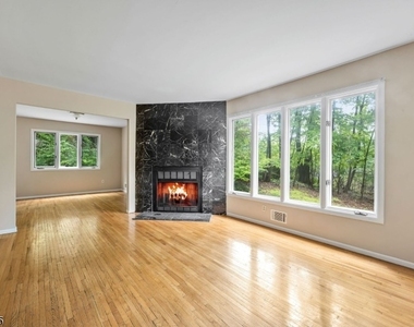 103 Continental Rd - Photo Thumbnail 6