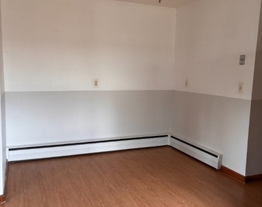 623 Bloomfield Ave. - Photo Thumbnail 7