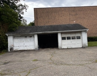 623 Bloomfield Ave. - Photo Thumbnail 15