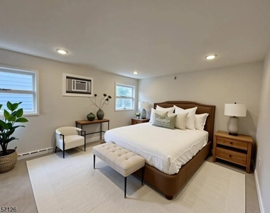 105 Chandler Ave - Photo Thumbnail 2