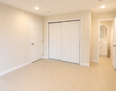 105 Chandler Ave - Photo Thumbnail 3