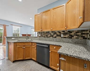 20 Gordon Cir - Photo Thumbnail 7