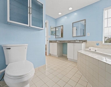 20 Gordon Cir - Photo Thumbnail 16