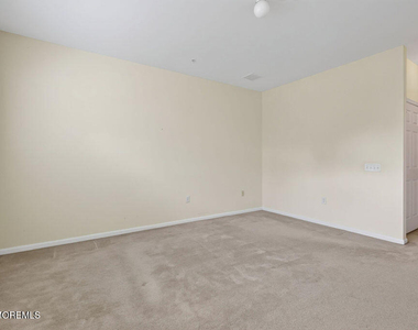 118 Sloan Court - Photo Thumbnail 26