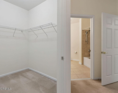 118 Sloan Court - Photo Thumbnail 27