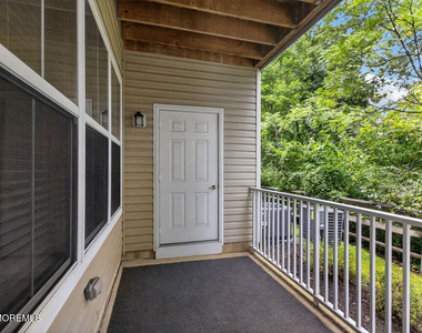 118 Sloan Court - Photo Thumbnail 29