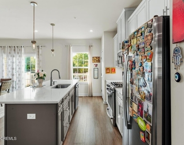 104 Midland Avenue - Photo Thumbnail 13