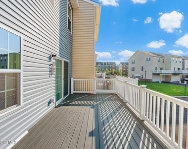 104 Midland Avenue - Photo Thumbnail 21